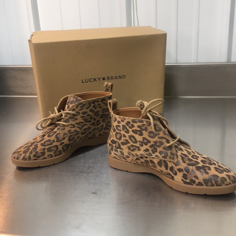New Lucky Brand Leopard Print Suede Chukka Boots - Tan/Brown